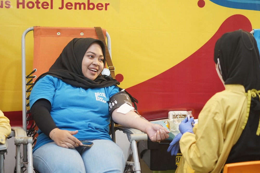 BAKSOS   donor darah dimeriahkan dengan bazar medis dan kesehatan dilengkapi klinik konsultasi psikologis, kesehatan mental diselenggarakan kolaborasi menejemen Java Lotus hotel (J-Lo) – Lions Club Jember Argopuro pada Minggu, 23 Juni 2024.