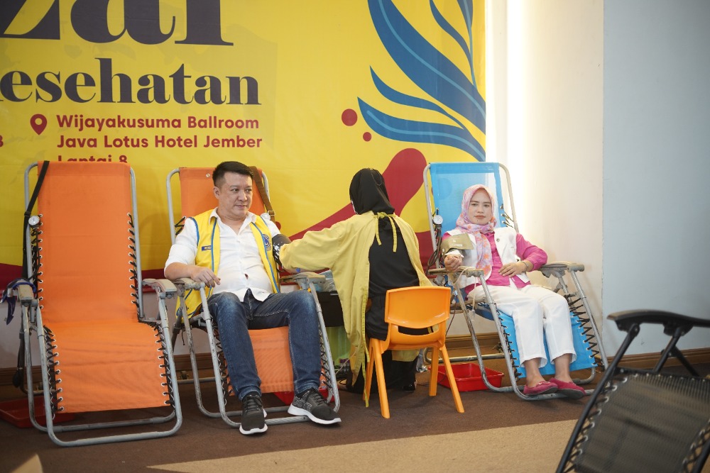 BAKSOS   donor darah dimeriahkan dengan bazar medis dan kesehatan dilengkapi klinik konsultasi psikologis, kesehatan mental diselenggarakan kolaborasi menejemen Java Lotus hotel (J-Lo) – Lions Club Jember Argopuro pada Minggu, 23 Juni 2024.