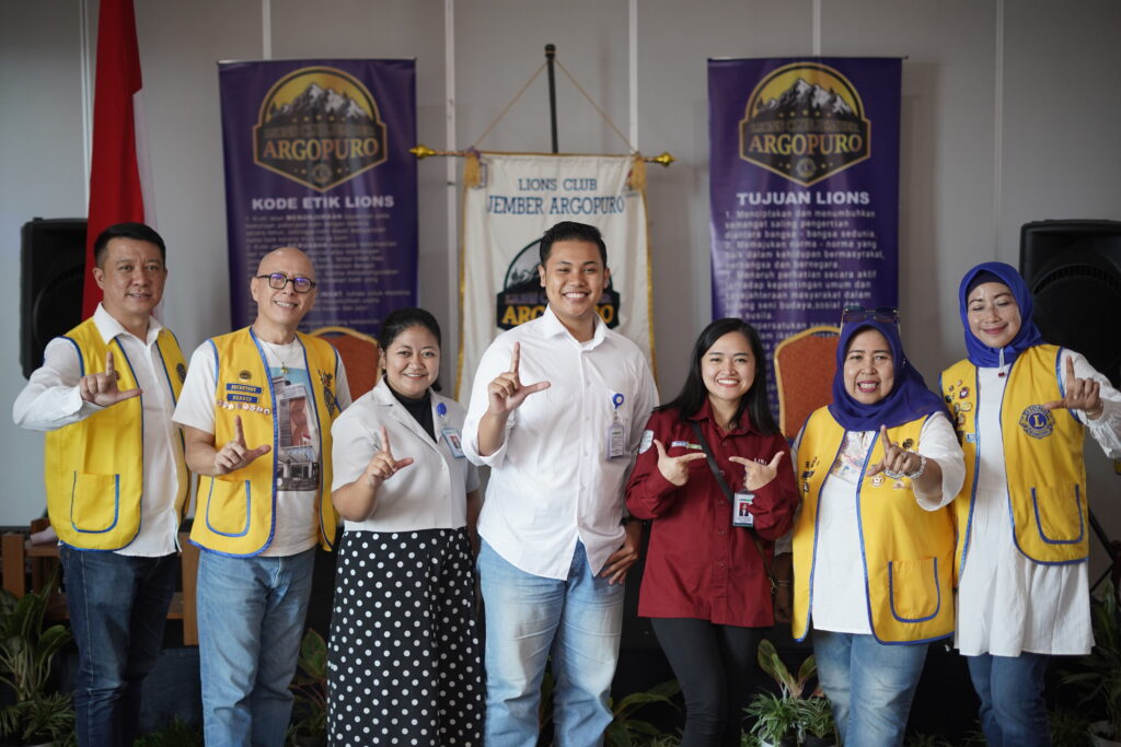 BAKSOS   donor darah dimeriahkan dengan bazar medis dan kesehatan dilengkapi klinik konsultasi psikologis, kesehatan mental diselenggarakan kolaborasi menejemen Java Lotus hotel (J-Lo) – Lions Club Jember Argopuro pada Minggu, 23 Juni 2024.